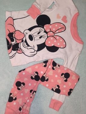 Minnie Mouse Pink & White Pajama Set